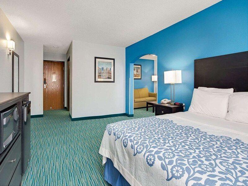 Microtel Inn & Suites By Wyndham Garland/Dallas מראה חיצוני תמונה