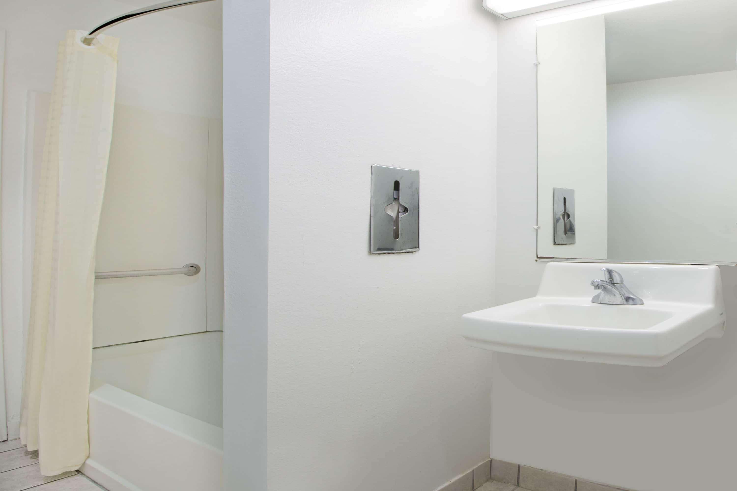 Microtel Inn & Suites By Wyndham Garland/Dallas מראה חיצוני תמונה