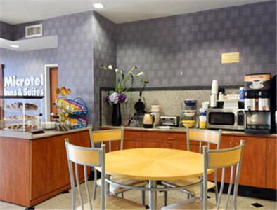 Microtel Inn & Suites By Wyndham Garland/Dallas מראה חיצוני תמונה